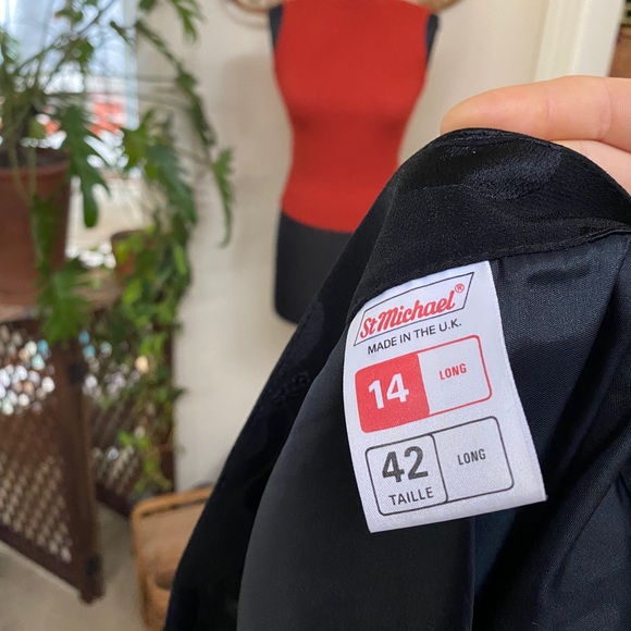 SOLD Vintage 80s Pleated Floral Skirt - Picture 5 of 6